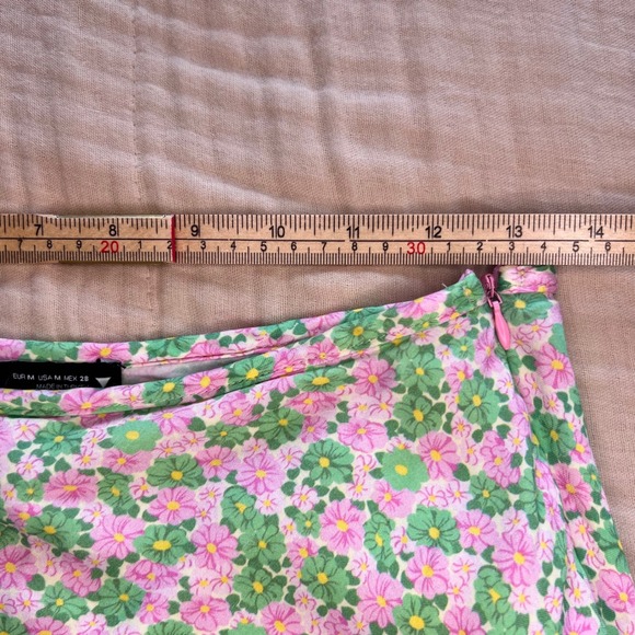 Zara‎ Floral Pink and Green Summer Mini Skirt. Women's Medium - Picture 5 of 6